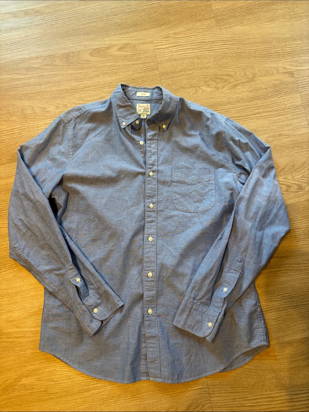 J Crew Men’s Large Broken In Oxford Blue Chambray Button Down Shirt Casual Slim